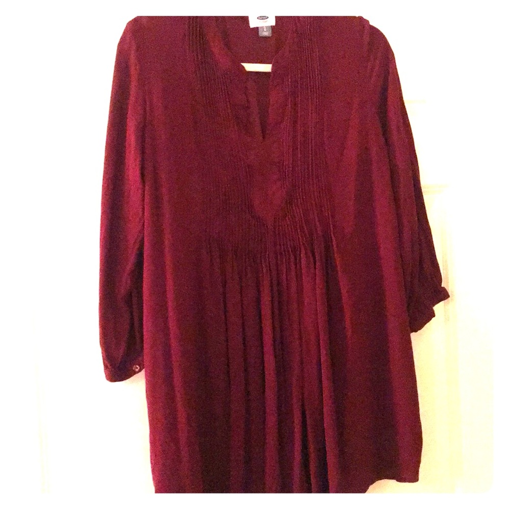 Old Navy Women’s Maroon Top Size Large